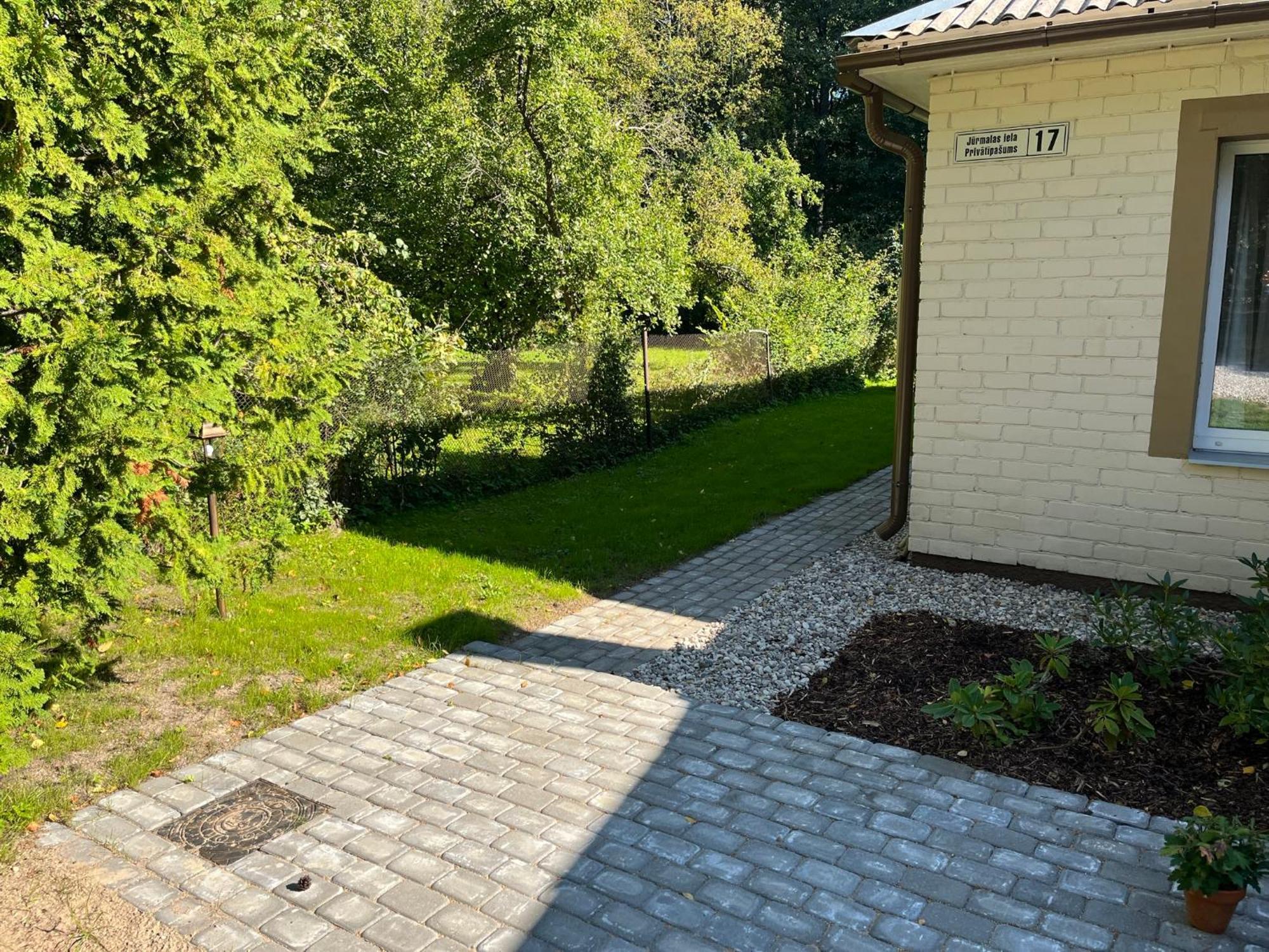 Family House "Sea Side Apartments" Salacgrīva Exterior foto